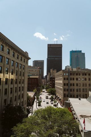 Market Avenue - Photo 5