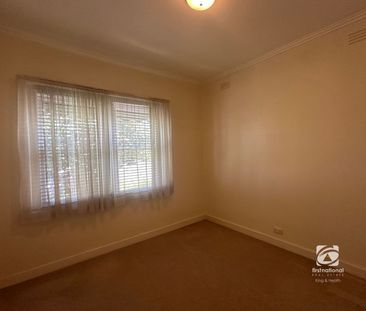 COMFORTABLE LIVING - Photo 6