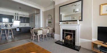 Wellington Crescent, Ramsgate, CT11 8JD, Kent - Photo 2