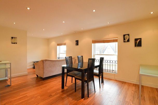 2 bedroom flat to rent - Photo 1