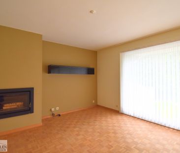 Vernieuwd 3-slaapkamer appartement te huur nabij het centrum van Si... - Photo 2