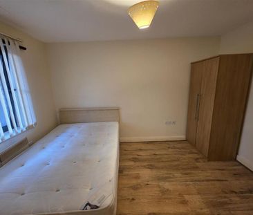 1 bedroom flat to rent - Photo 6