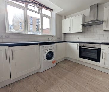 Hanover Buildings, SO14 - Photo 1