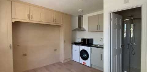 Studio Flat, Kings Road, HA2 - Photo 2