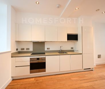 1 Bedroom Duplex - Photo 2