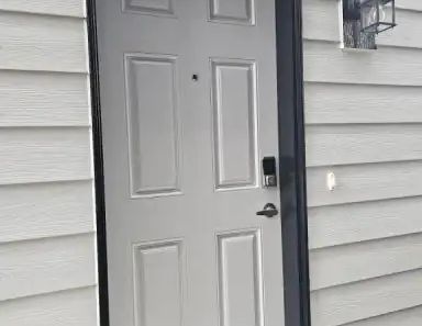 Cozy 2 bedroom plus living area | 121 Mercado Landing Southeast, Calgary - Photo 1