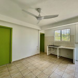 Location Appartement 2 pièces 29m² POINTE A PITRE 97110 - Photo 2