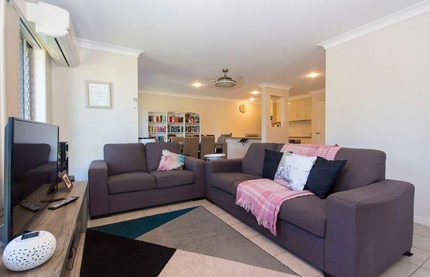 Duplex Style Upper Coomera Home For Rent - Photo 1