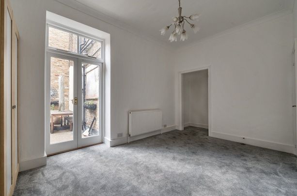 Bromley Road, London, SE6 - Photo 1