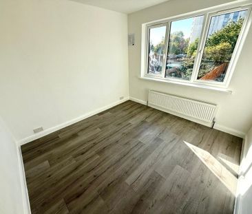 4 bedroom terraced house to rent - Photo 5