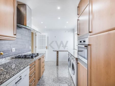 3 room luxury Apartment for rent in Cascais, Portugal - Photo 5