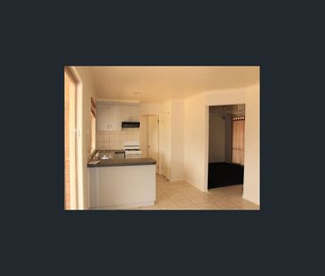 67 Flemington Crescent, Werribee, Vic 3030 - Photo 2