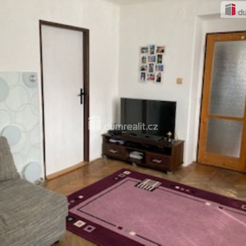 Pronájem bytu 2+1 53 m² - Fotografie 1