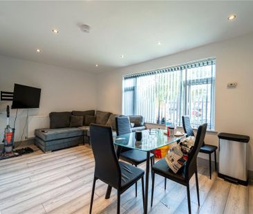 3 bedroom apartment to rent - Photo 4