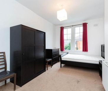 2 bedroom flat to rent - Photo 6