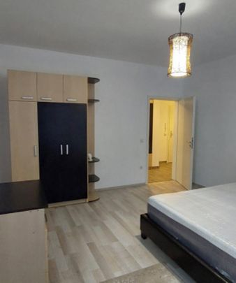 Garsoniera decomandata 40 mp, demisol inalt, situata in Ava - Photo 1