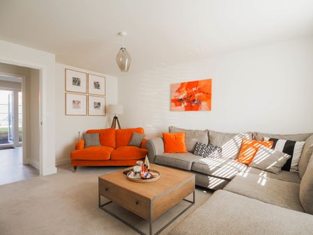 3 bedroom semi-detached to let - Photo 3