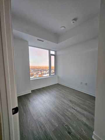 For Lease - 2495 Eglinton Avenue Unit# 1210, Mississauga, Ontario - Photo 4