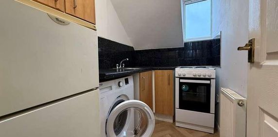 Christ Church Road, Studio, Doncaster, DN1 - Photo 2