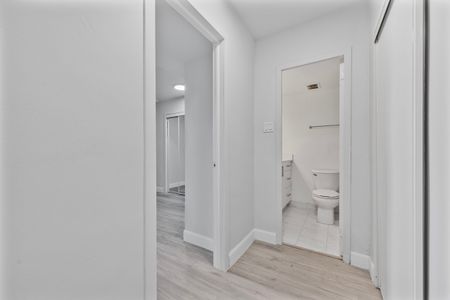 For Lease - 65 Thorncliffe Park Drive Unit# 2108, Toronto, Ontario - Photo 3