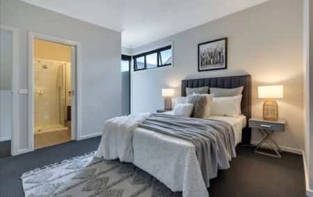 “Stylish and Modern Living in Craigieburn” - Photo 3