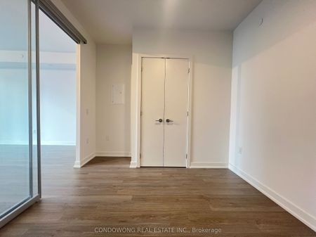 357 King Street W #1104 - Photo 2