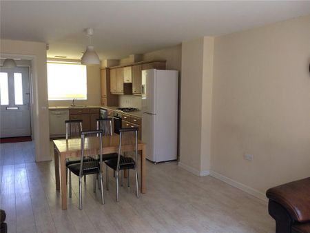 3 bedroom terraced house to rent - Photo 3