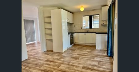 ✨ Charming 4x1 Home in Greenfields ✨ - Photo 4