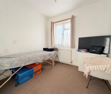 4 bedroom apartment to rent - Photo 1