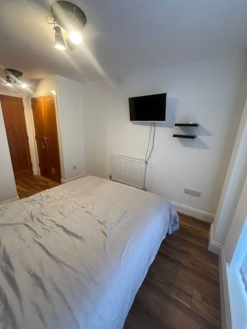 2 Bed Flat, The Point, NG1 - Photo 4