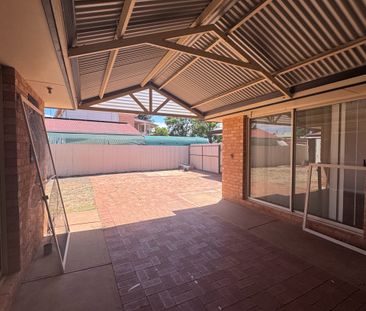 4x2 Family Home - Photo 4