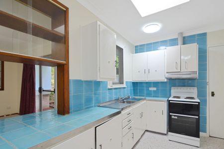 Freshly Updated 4 Bedroom Home in Prime Location - Photo 5