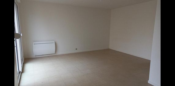 Location Maison Studio 34 m² Pouligny-Notre-Dame - Photo 2