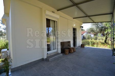 Μονοκατοικία για ενοικίαση Άσπρα Χώματα (Λουτράκι-Περαχώρα) - Φωτογραφία 4