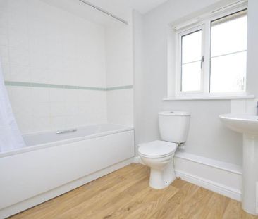 3 bedroom link detached house to rent - Photo 6