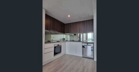 Furnished Two-bedroom Garden City Hub - Photo 2