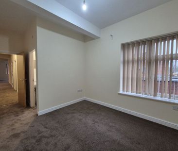 Haden Road, Cradley Heath, B64 - Photo 6