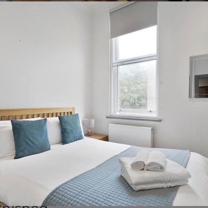 Room in a Shared Flat, Barons Court Road, W14 - Photo 1