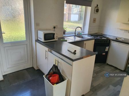 2 bedroom maisonette to rent - Photo 5