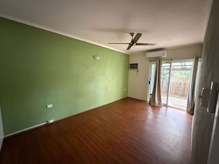 2-Bed Unit with Spa & Carport - Photo 3