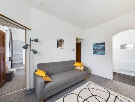 1 bedroom flat to rent - Photo 4