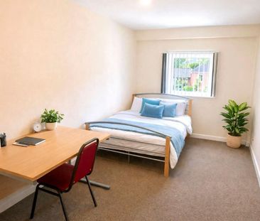 5 bed Flat 5 Montgomery Place, 33 Montgomery Terrace Road - Photo 4