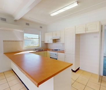11 Wallarah Road, Lambton NSW 2299 - Photo 4