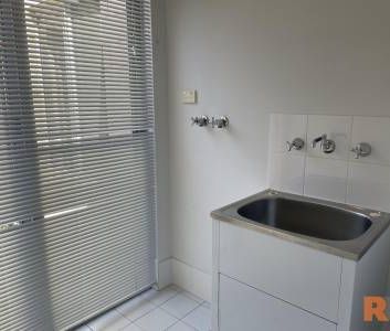 Affordable Three Bedroom Family Home - Photo 6