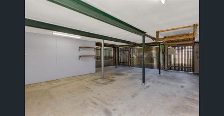 Three Bedroom Gem in Kedron! - Photo 2