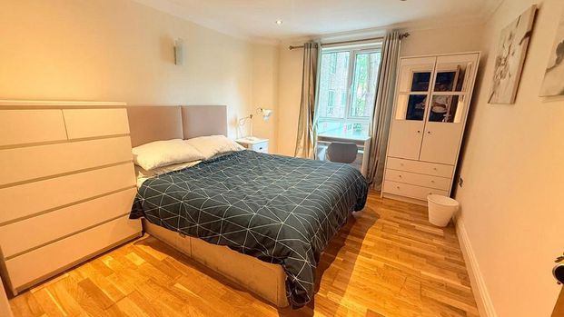 1 bedroom in a flat share to rent - Photo 1