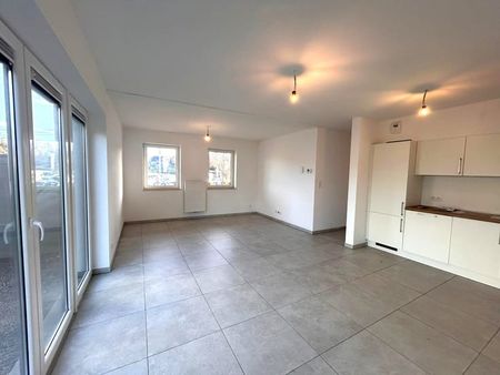 Appartement te huur - Foto 2