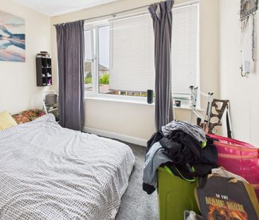 3 bedroom semi-detached house to rent - Photo 5