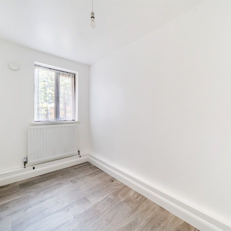 Northumberland Park, LONDON - Photo 1