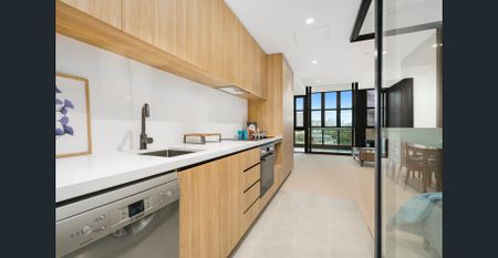 Stunning Studio At Parallel Riverside - Photo 4